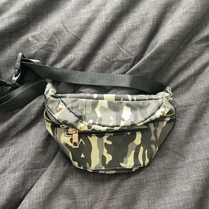 fanny pack
